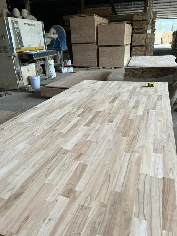 CÔNG TY TNHH NEW VINWOOD